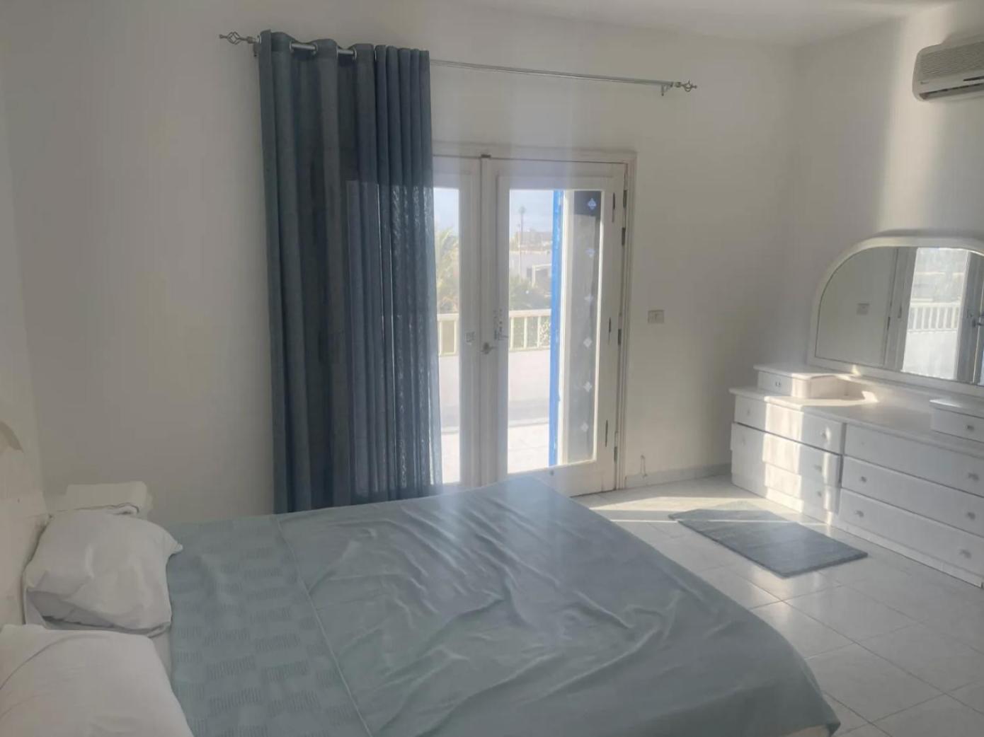 4-bedroom Ghazalla Bay فيلة *