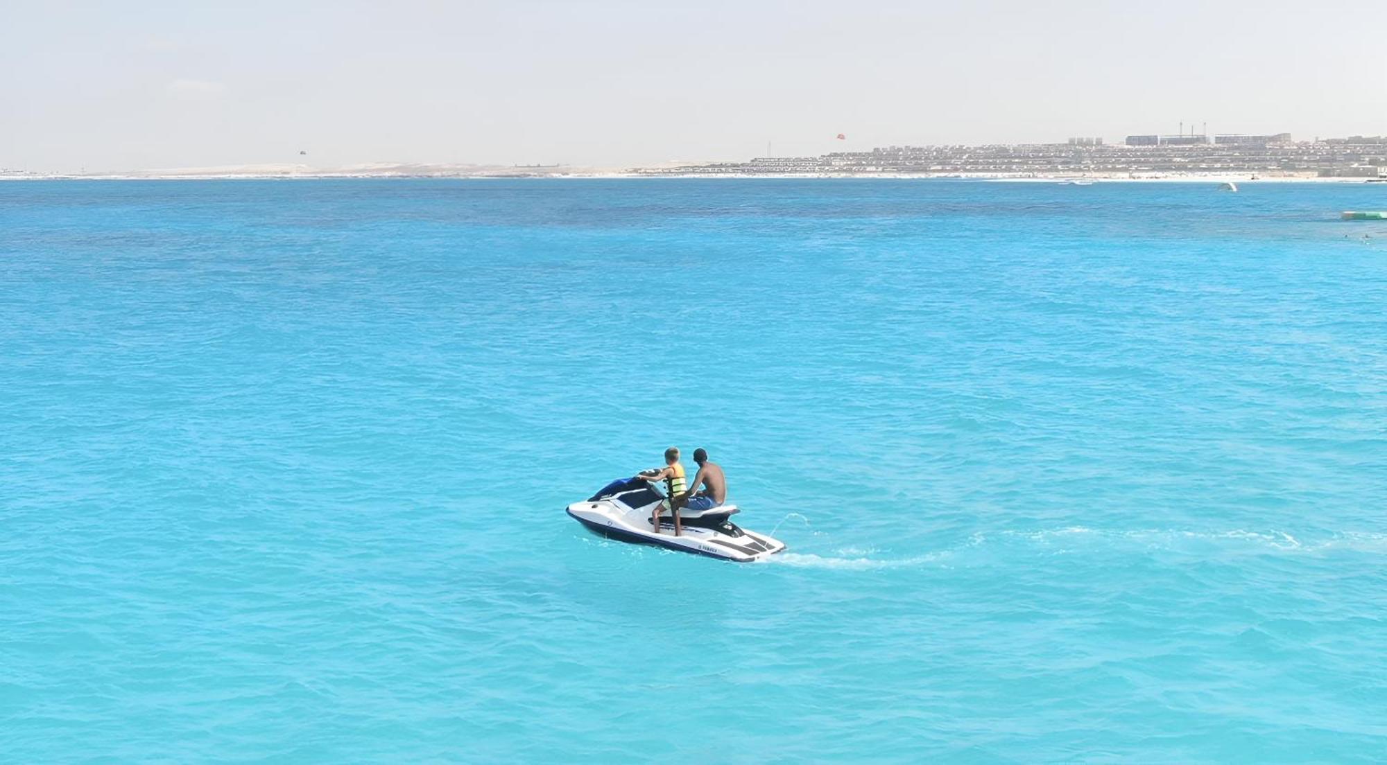 4-bedroom Ghazalla Bay فيلة *